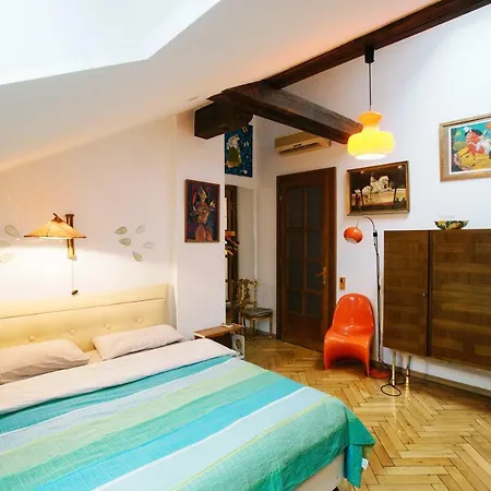 Unique Luxury Loft With Terrace In Old Town Apartment