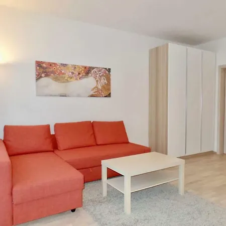 Art Garden Towers Apartment Prague
