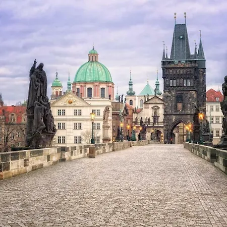 Quiet With Balcony Charles Bridge Apartment Prague