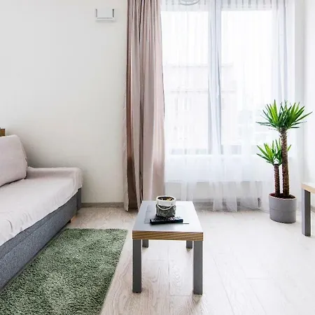 Apartment Free Parking In Garage Karolina Plazza, New Cosy With Need *