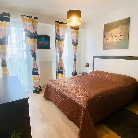 Art Garden Towers Apartment *