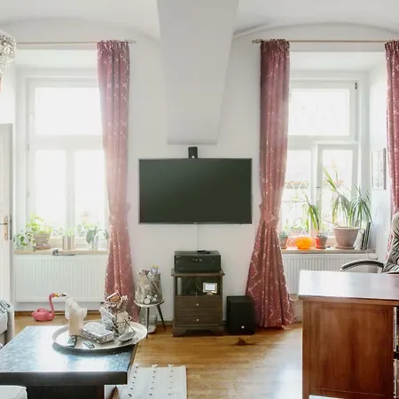 Victoria Design - Rehorova Apartment Prague