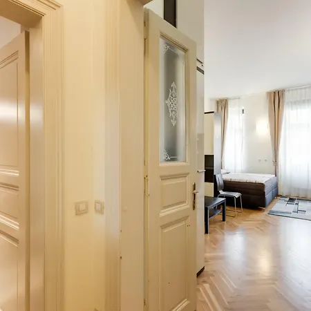 Halkova Studio Prague