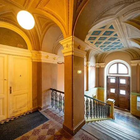 Luxurious Woodrow Wilson In Centre Apartment Prague