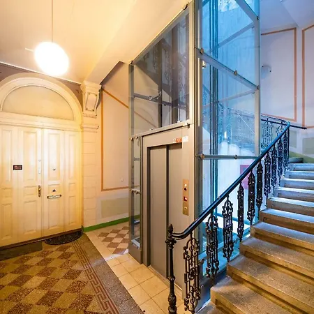 Apartment Luxurious Woodrow Wilson In Centre Prague