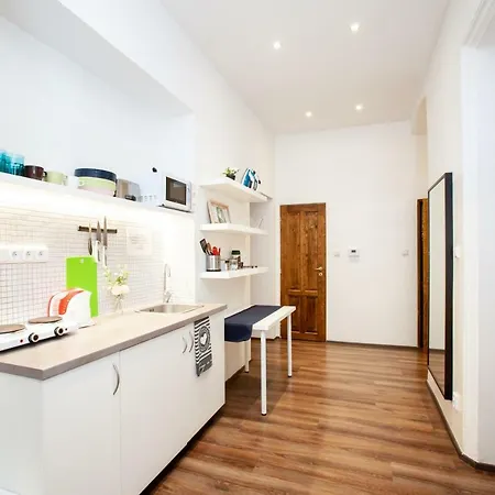 Apartment Wow Wow