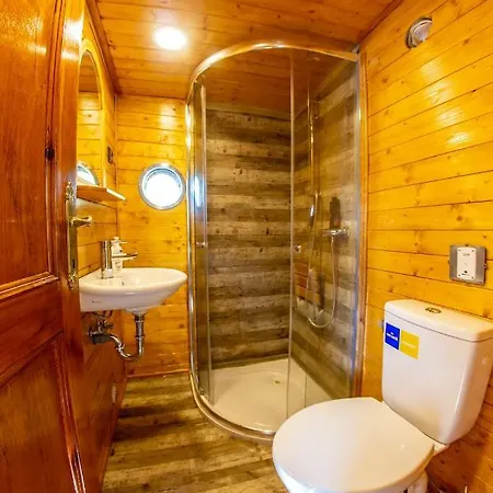 Bay Houseboats 3* Prague