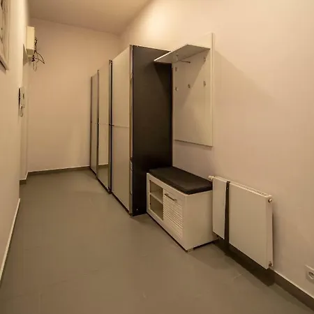 Design 3bdr In Residence, Free Parking Prague
