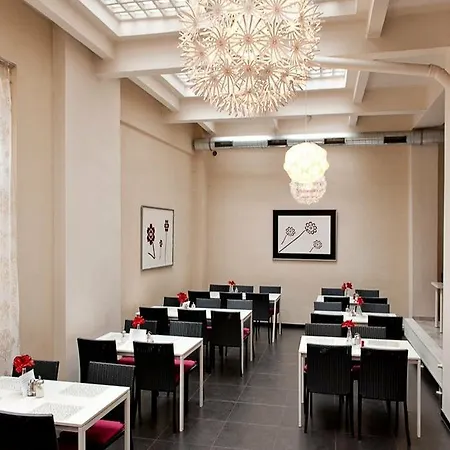 Purpur Hotell Prag