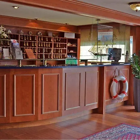 Albatros 3*
