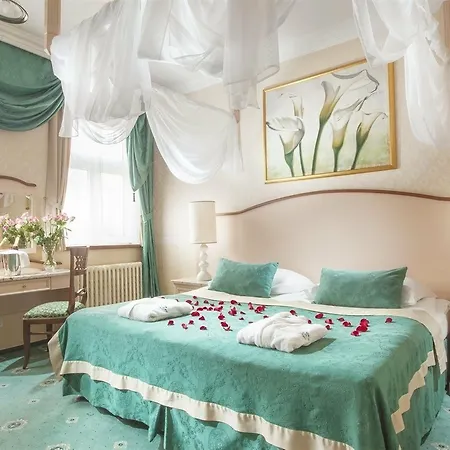 Ξενοδοχείο Garden 4*