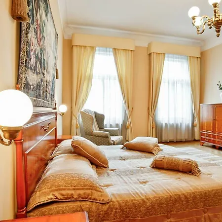 Open Gate Apartment Prague
