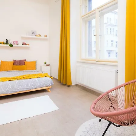 Aparthotel L.i.a S.r.o *