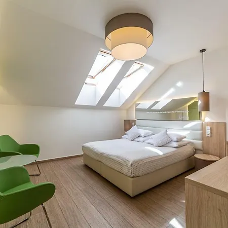 Ξενοδοχείο Salvator Boutique Vegan-friendly 4*