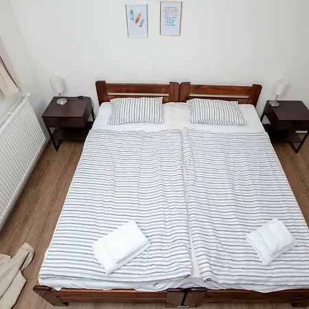 Zizkov Cosy Praga