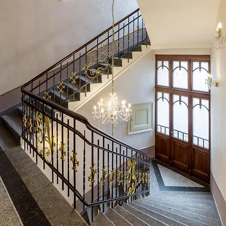 Caruso Old Town Hotel 4*