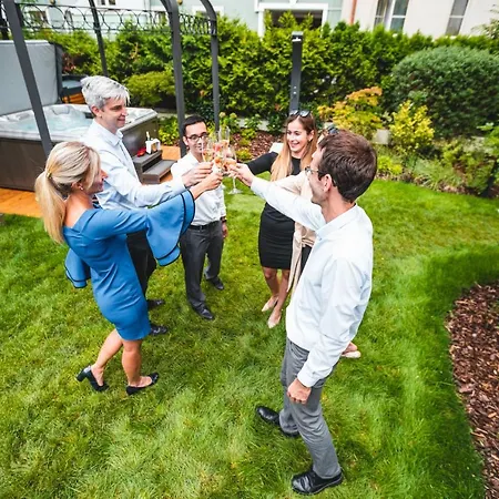 Garden By Tkc Aparthotel Prague