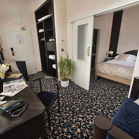 Ea Royal Esprit Hotel Praga