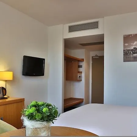 Hotel Botanique 4*