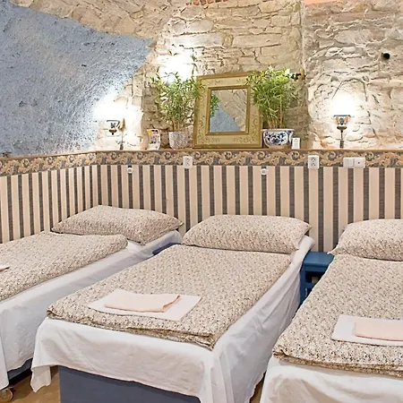 Aparthotel Alice House