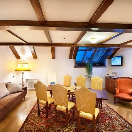 מלון Charles Bridge Palace פראג