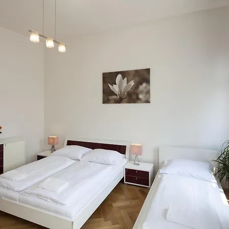Aparthotel Capital