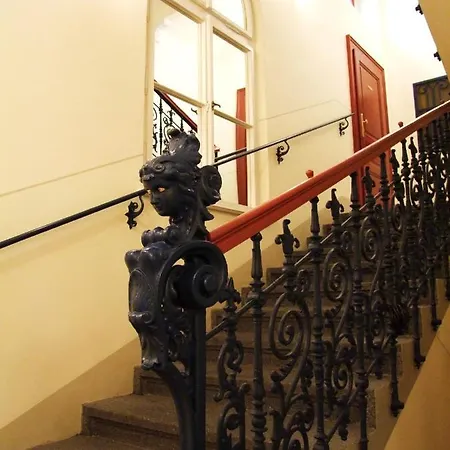 Charles Bridge Premium Residence Aparthotel 4*