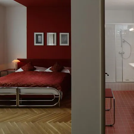 Axa Hotel 3*