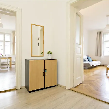 With 2 Bathrooms- 5 Minutes From Old Town - 102 M2 *