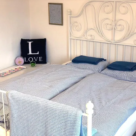 Emma&peter's Homestay Prague
