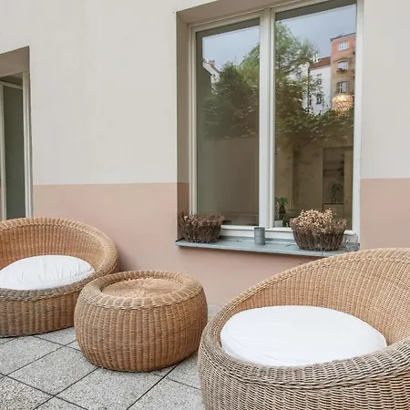 Quiet In The Center With Own Terrace