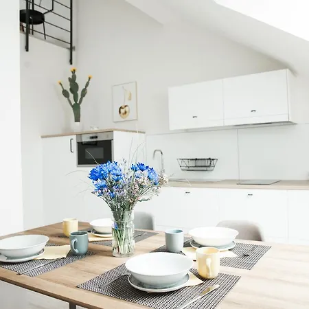 Honest Smichov Apartment