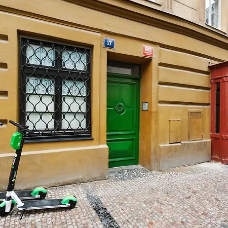 Republic Square Loft Aparthotel