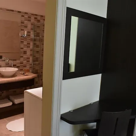 Apartment Vikroria - Halkova 5 Prague