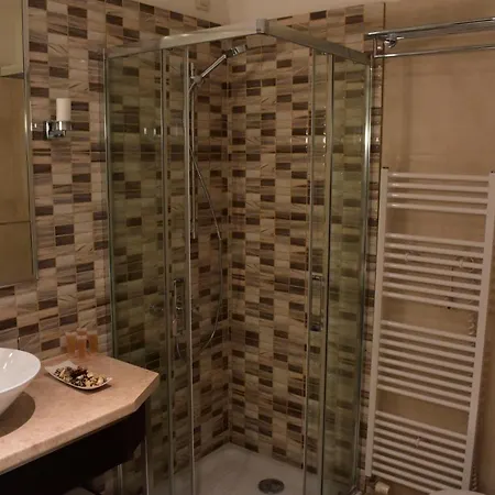 Vikroria - Halkova 5 Apartment