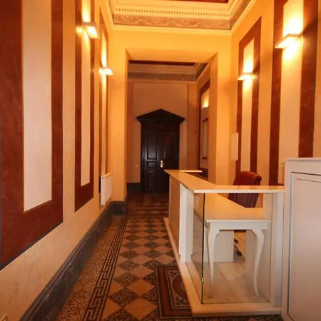 Apartment Vikroria - Halkova 5