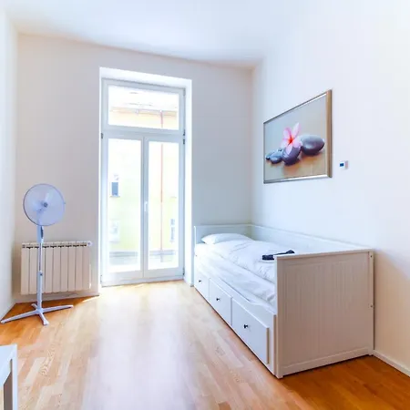 Bouquet Apartment Prague
