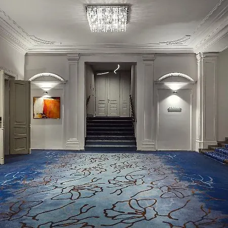 Hotel Kings Court 5*