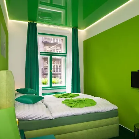 Colours - Your 7 Colour Experience In Centre Of Apartamento *