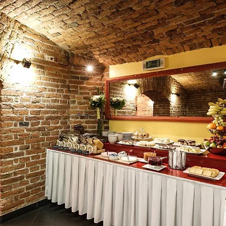 فندق Assenzio 4*