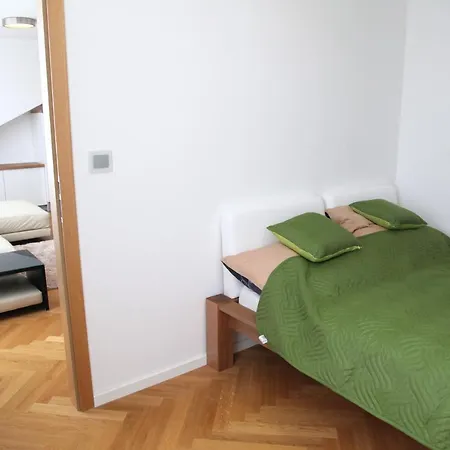 Apartment Smichov Praguestars Prague