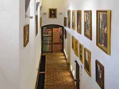 Otel Monastery