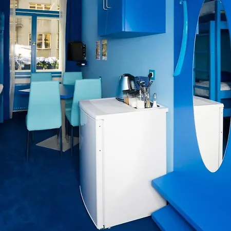 Colours - Your 7 Colour Experience In Centre Of Praga