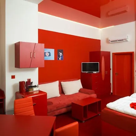 Colours - Your 7 Colour Experience In Centre Of * Praga