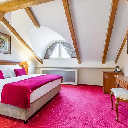 Hotel Caruso Old Town