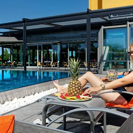 Aura Design & Garden Pool Hotel