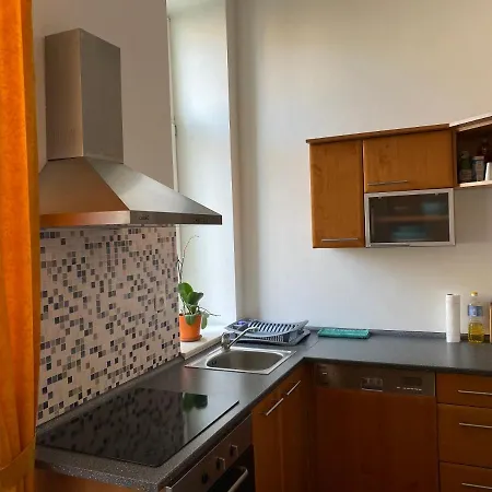 Glory On Legerova Apartment *