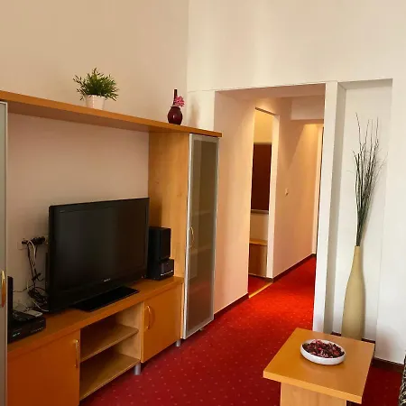 Glory On Legerova Apartment