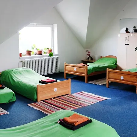Hostel Vila Flora *