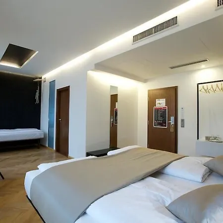 Hotel Mosaic House Design
